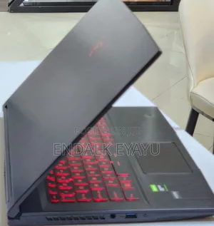 New Laptop MSI GF63 12GB Intel Core I5 SSD 512GB