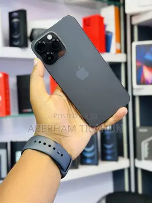 Photo - Apple iPhone 14 Pro Max 1 TB Black