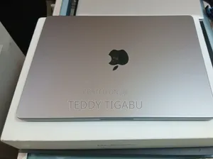 New Laptop Apple MacBook Air 2025 M4 13-Inch 16GB Apple M4 SSD 256GB