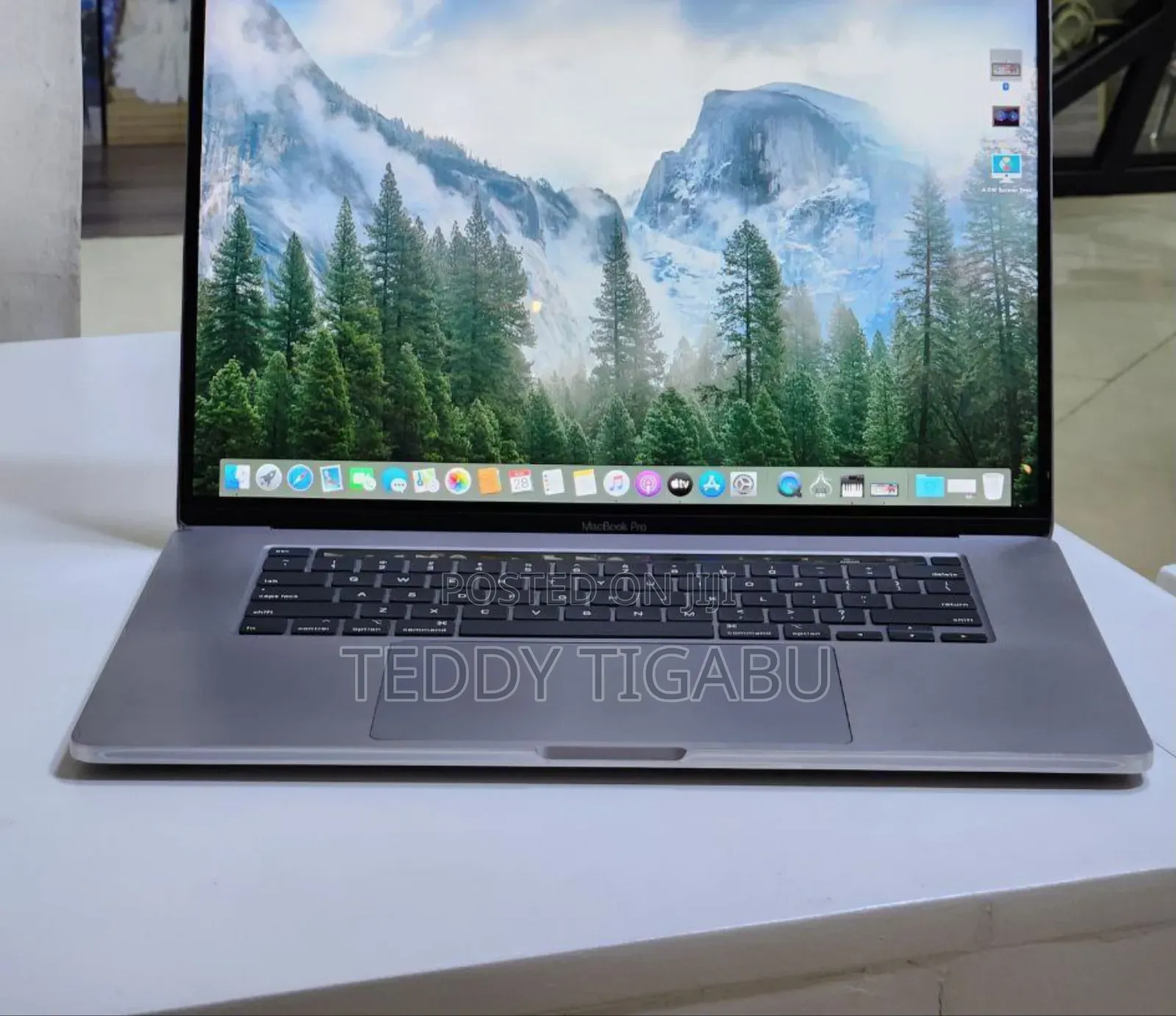 New Laptop Apple MacBook Pro 2019 32GB Intel Core I9 SSD 1T