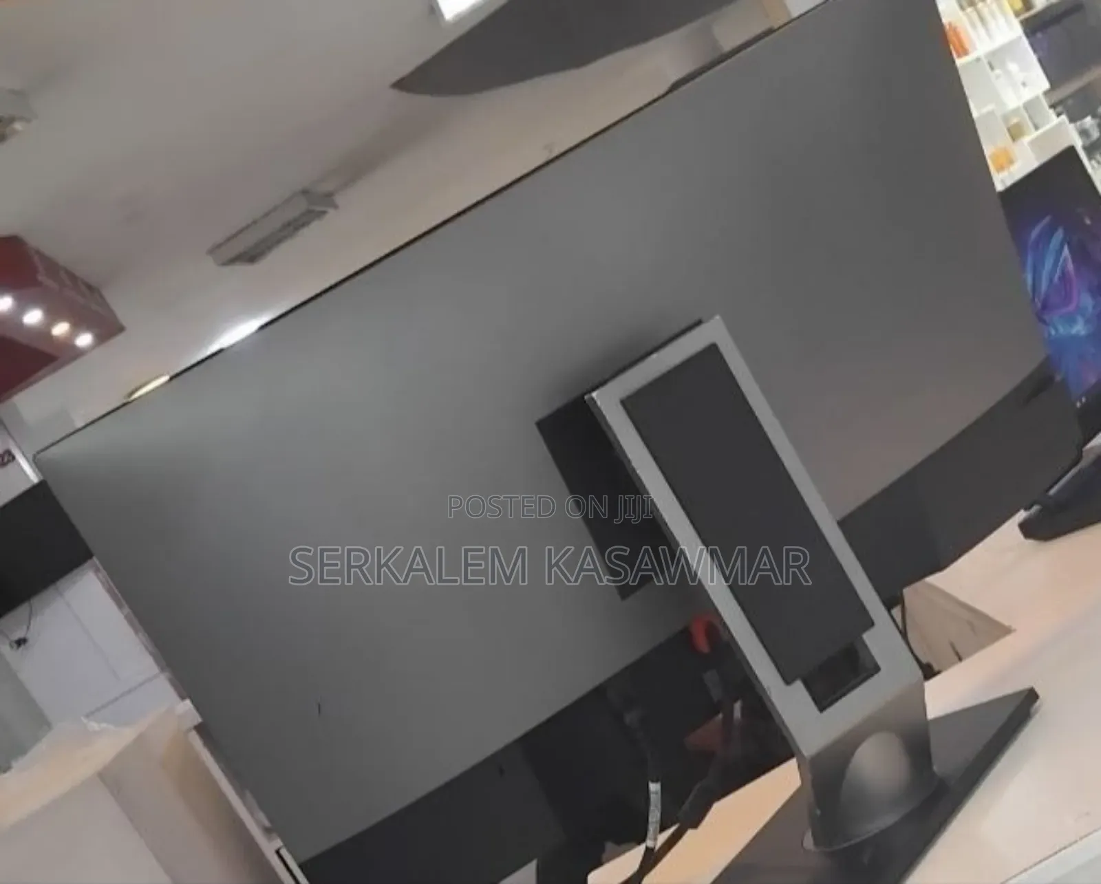 1almost New Dell 27 Inch Dell 27" Inch Monitor