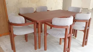 ከዋንዛ የተሰራ ባለ 6ወንበርdiningteble