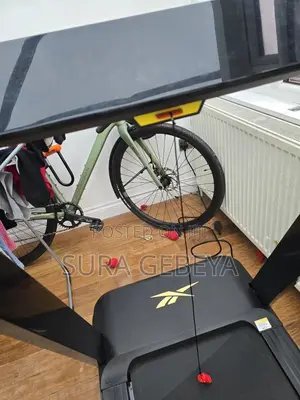 Photo - በfr30z Floatride ትሬድሚል የቤትዎን Gym Running Machine