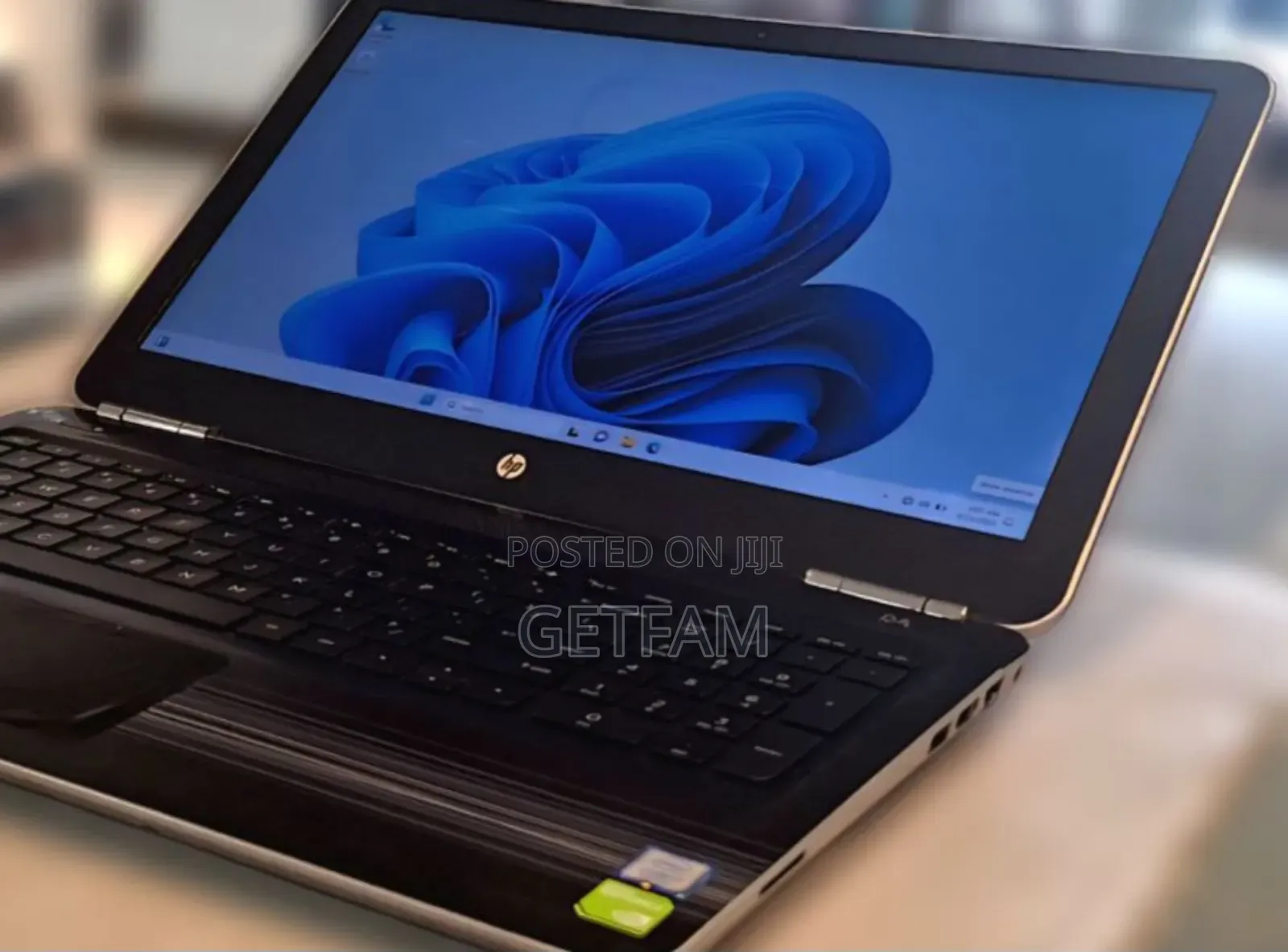 New Laptop HP Pavilion 15 8GB Intel Core I7 SSD 256GB