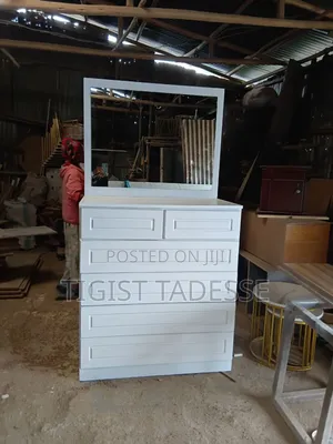 Cheat Drawer With Mirror