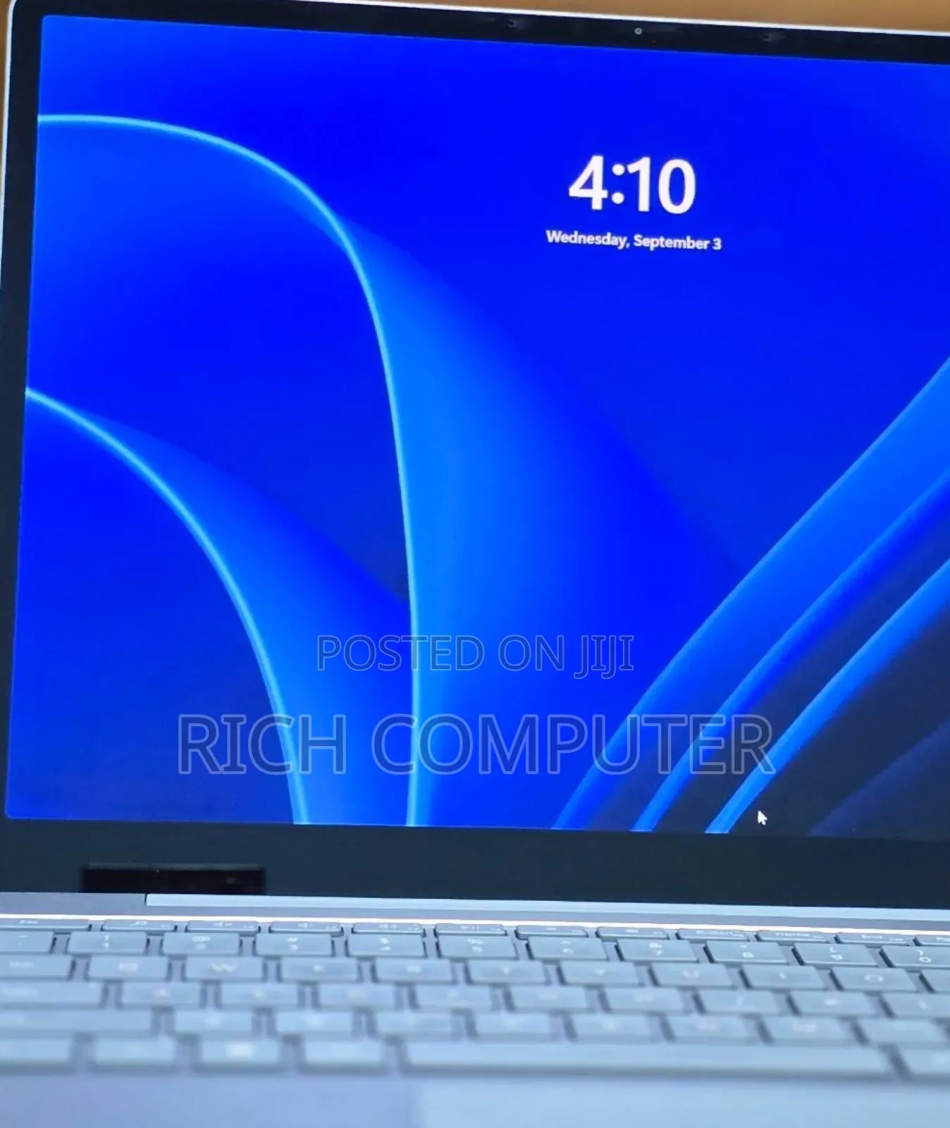 New Laptop Microsoft Surface 8GB Intel Core I7 SSD 256GB