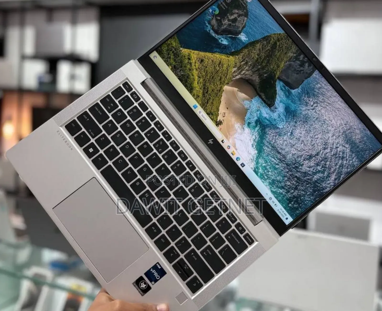 New Laptop HP EliteBook 640 G10 16GB Intel Core i5 SSD 512GB
