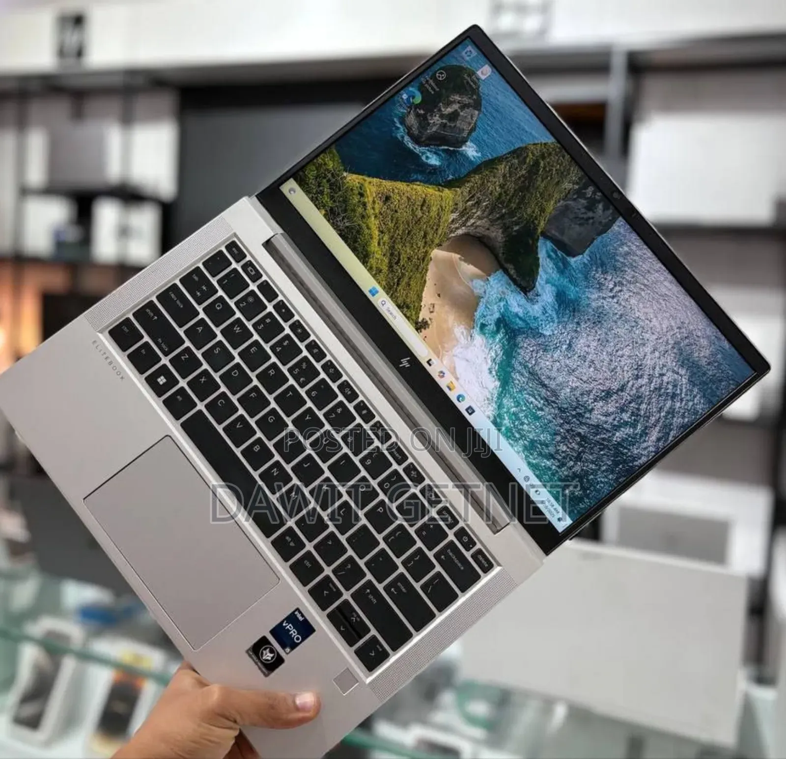 New Laptop HP EliteBook 640 G10 16GB Intel Core i5 SSD 512GB