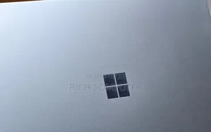 New Laptop Microsoft Surface 8GB Intel Core I7 SSD 256GB