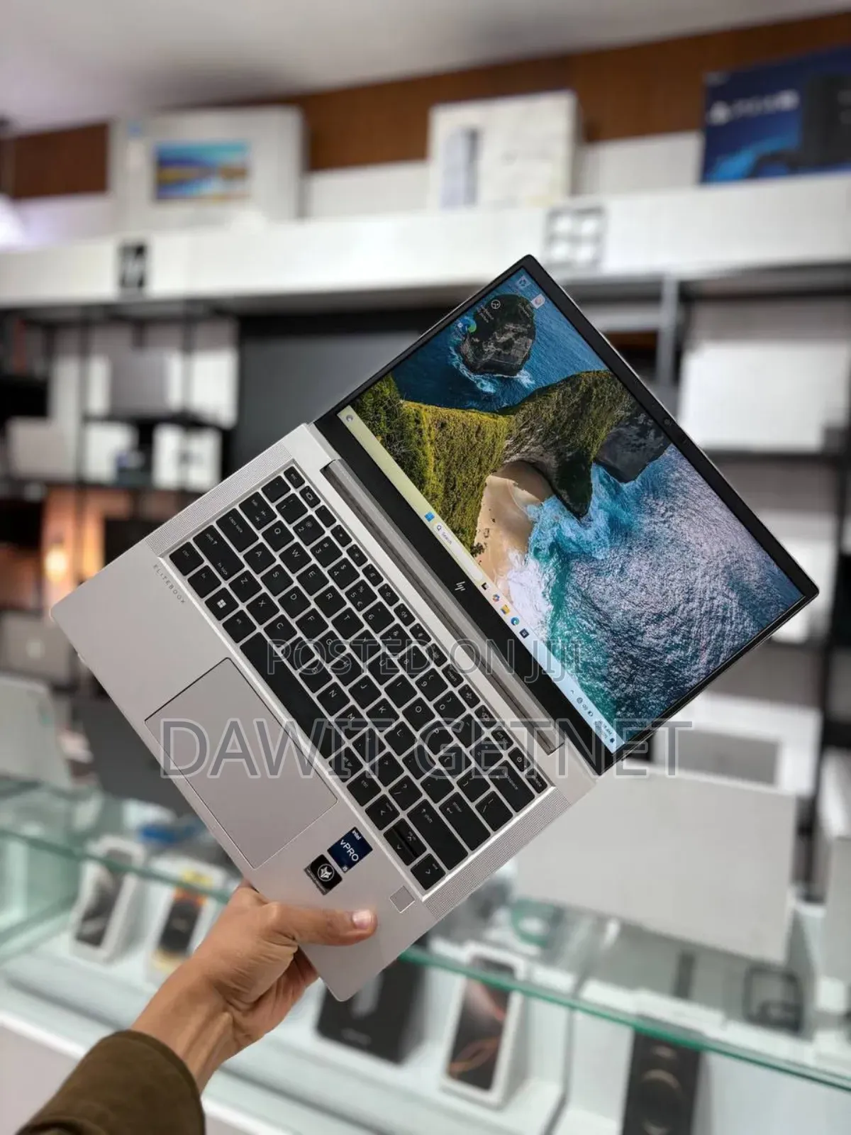 New Laptop HP EliteBook 640 G10 16GB Intel Core i5 SSD 512GB