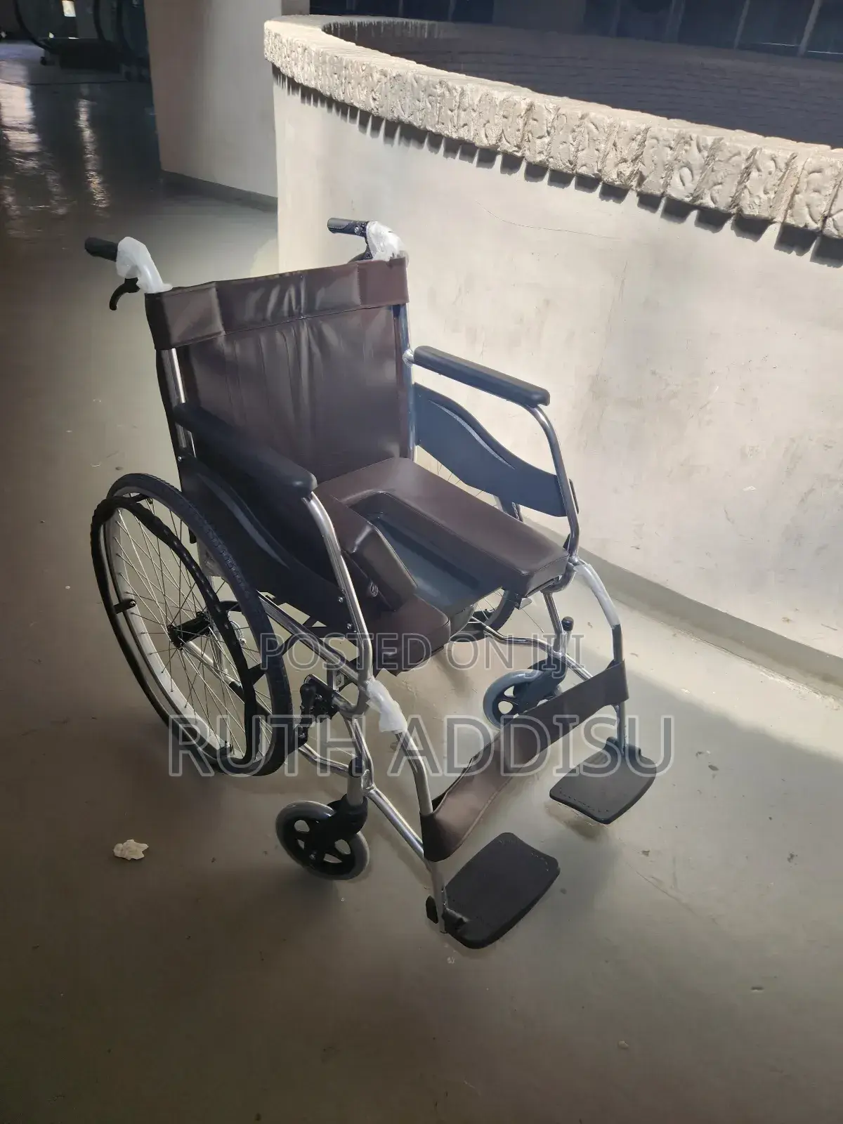 Commode Wheelchair使得toilet Wheelchair瘨了wheelchair With Popo Almunium