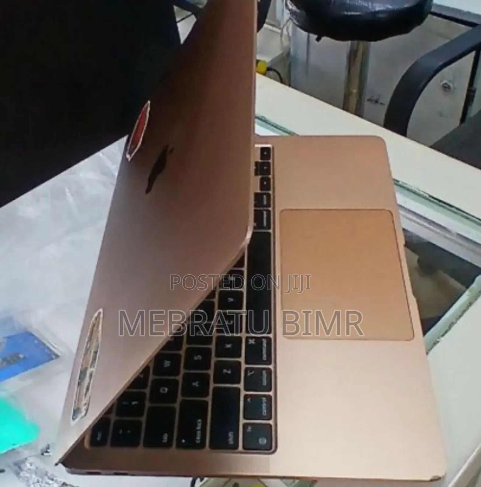 New Laptop Apple MacBook Air 2020 M1 8GB Apple M1 SSD 256GB
