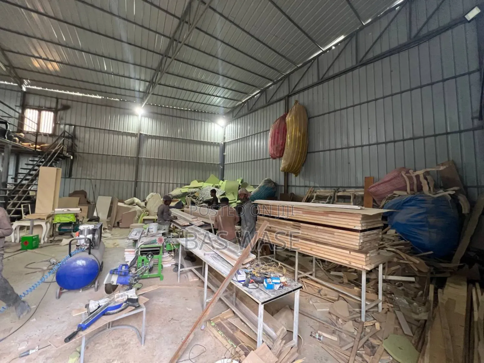 አስቸኳይ የሚሸጥ ግቢ 600ካሬ