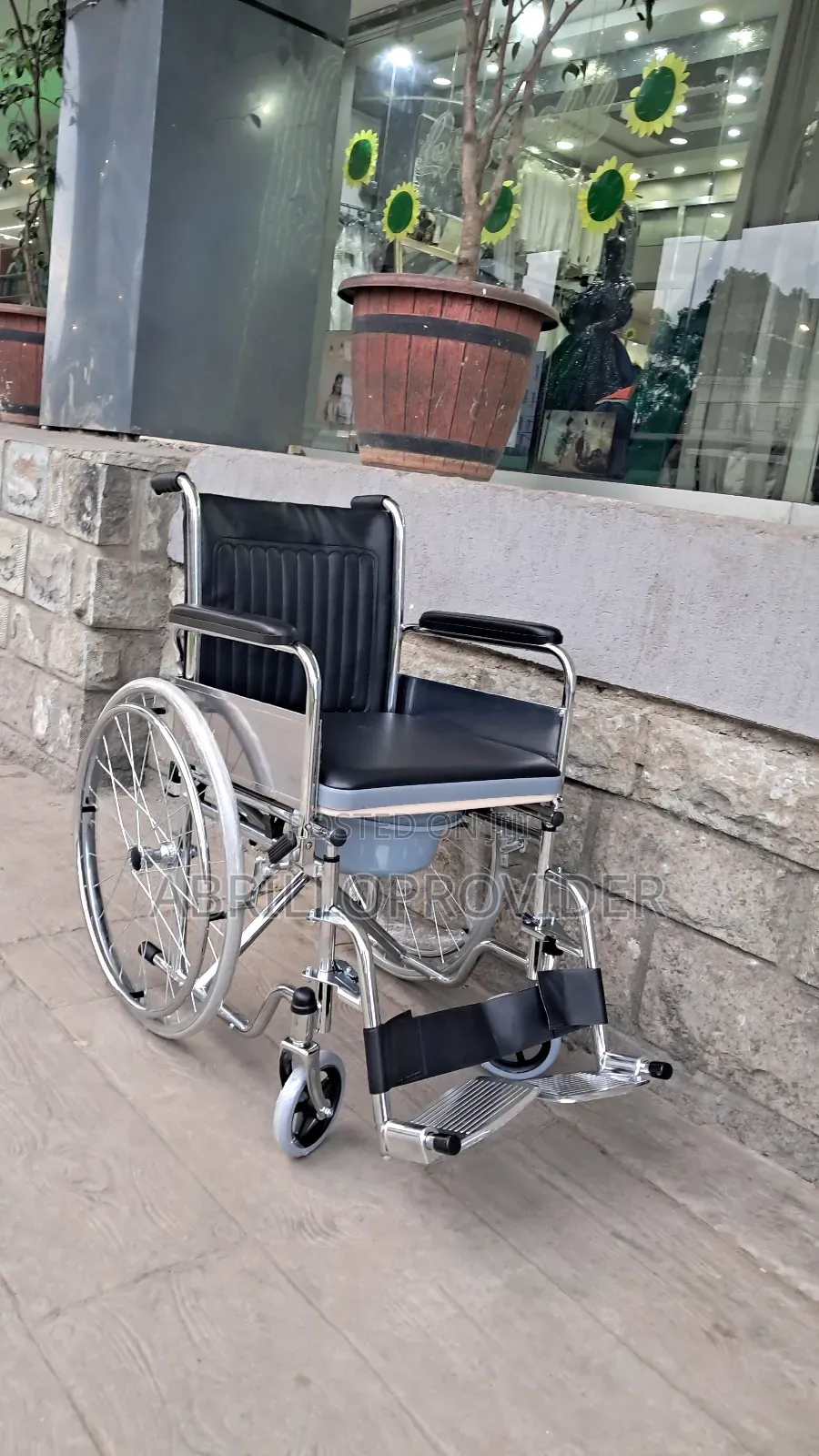 Toilet Wheelchair 手wheelchair廿wheelchair 山wheelchair 田wheelchair 山whee