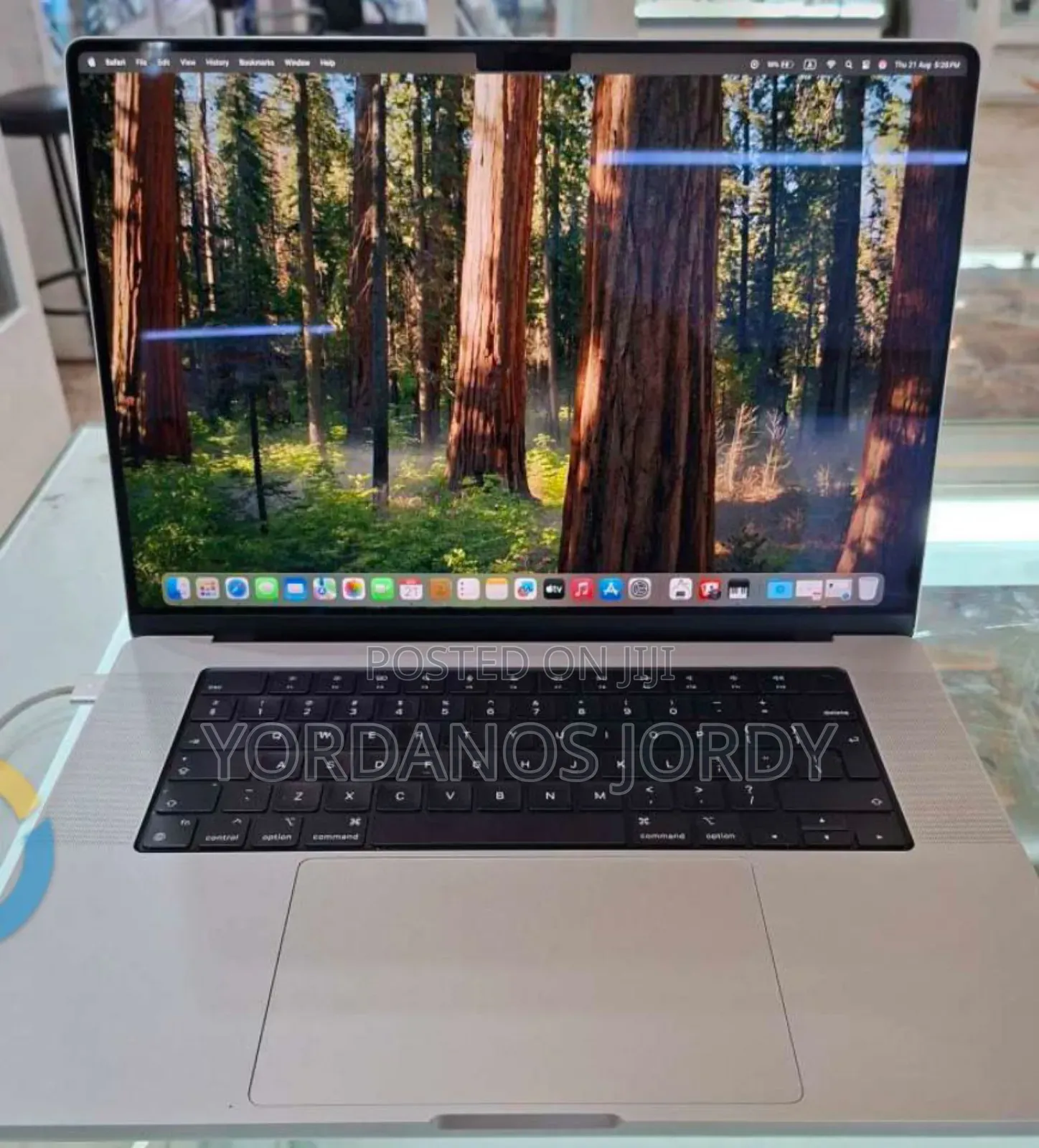 New Laptop Apple MacBook Pro M1 32GB Apple M1 Pro SSD 1T