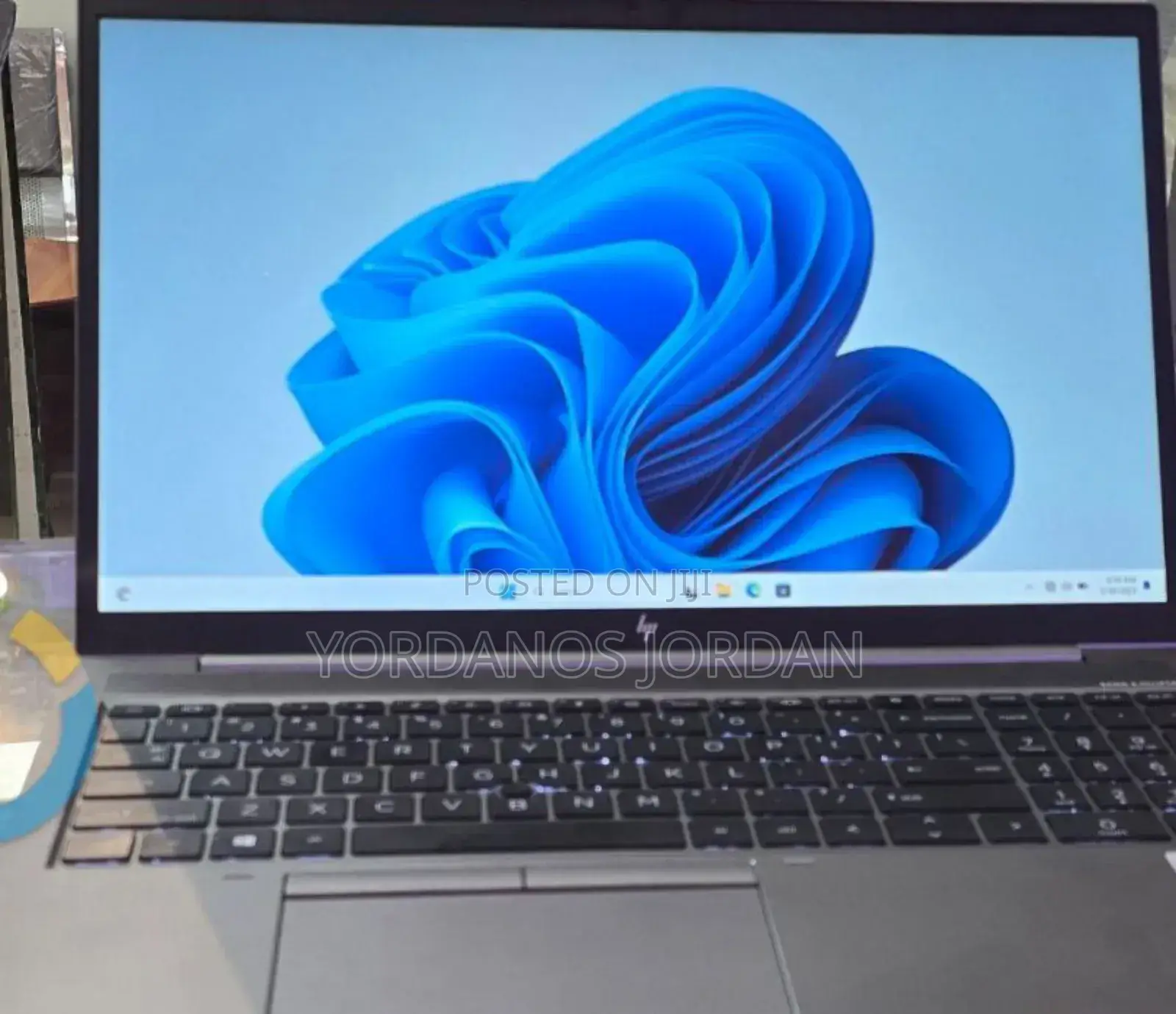 New Laptop HP ZBook Firefly 15 G7 16GB Intel Core I7 SSD 1T