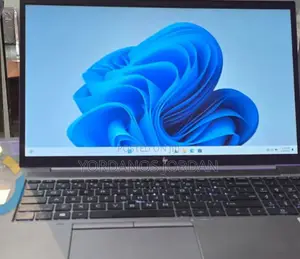 New Laptop HP ZBook Firefly 15 G7 16GB Intel Core I7 SSD 1T