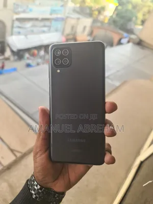New Samsung Galaxy A12 64 GB Black