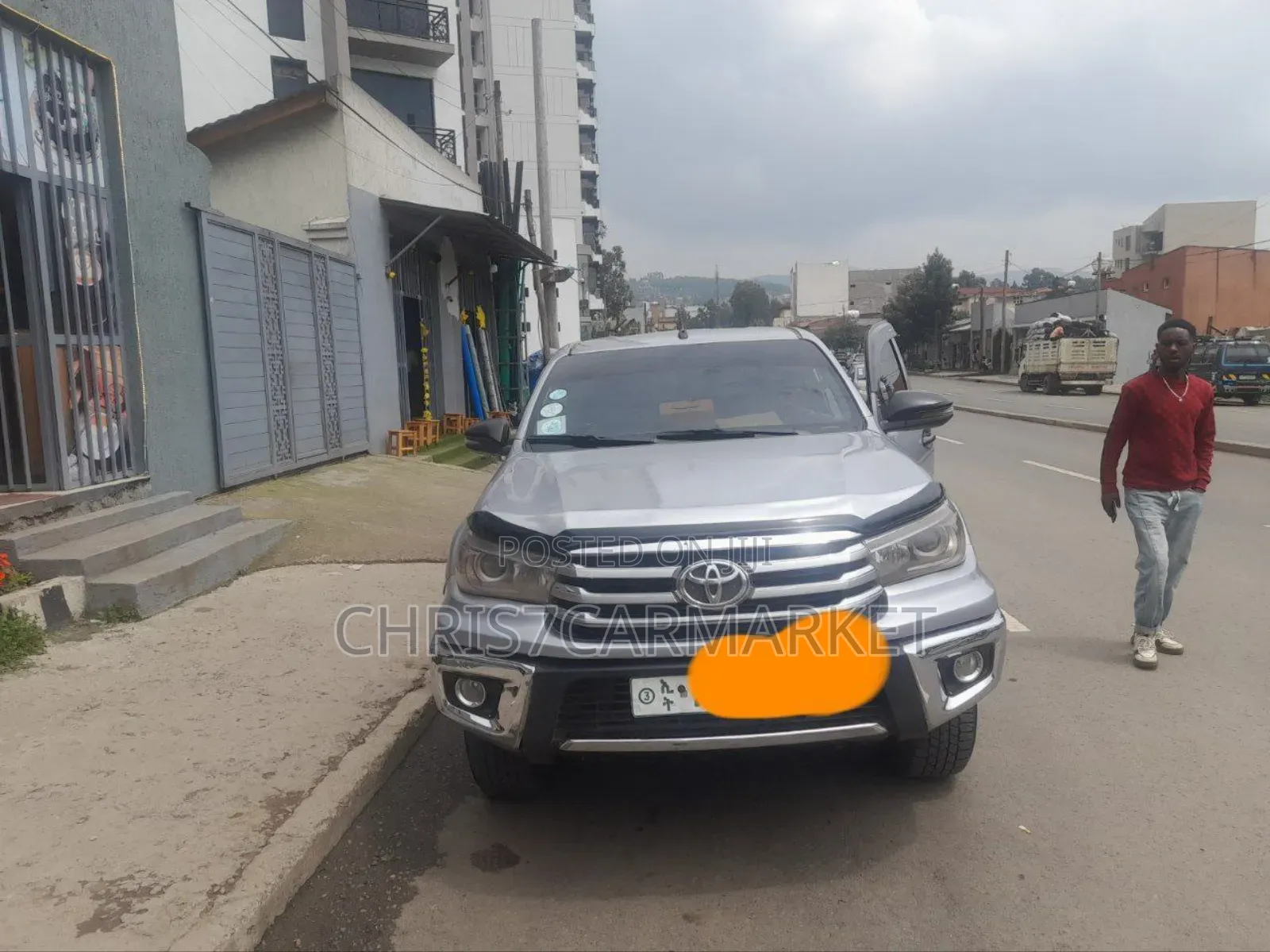 Toyota Hilux Revo Double Cab Deisel 2.4 RWD 2017 Silver