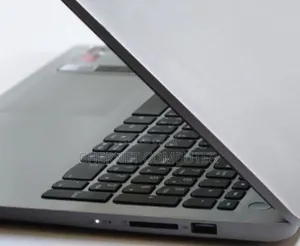 New Laptop Lenovo 8GB AMD Ryzen 5 SSD 512GB