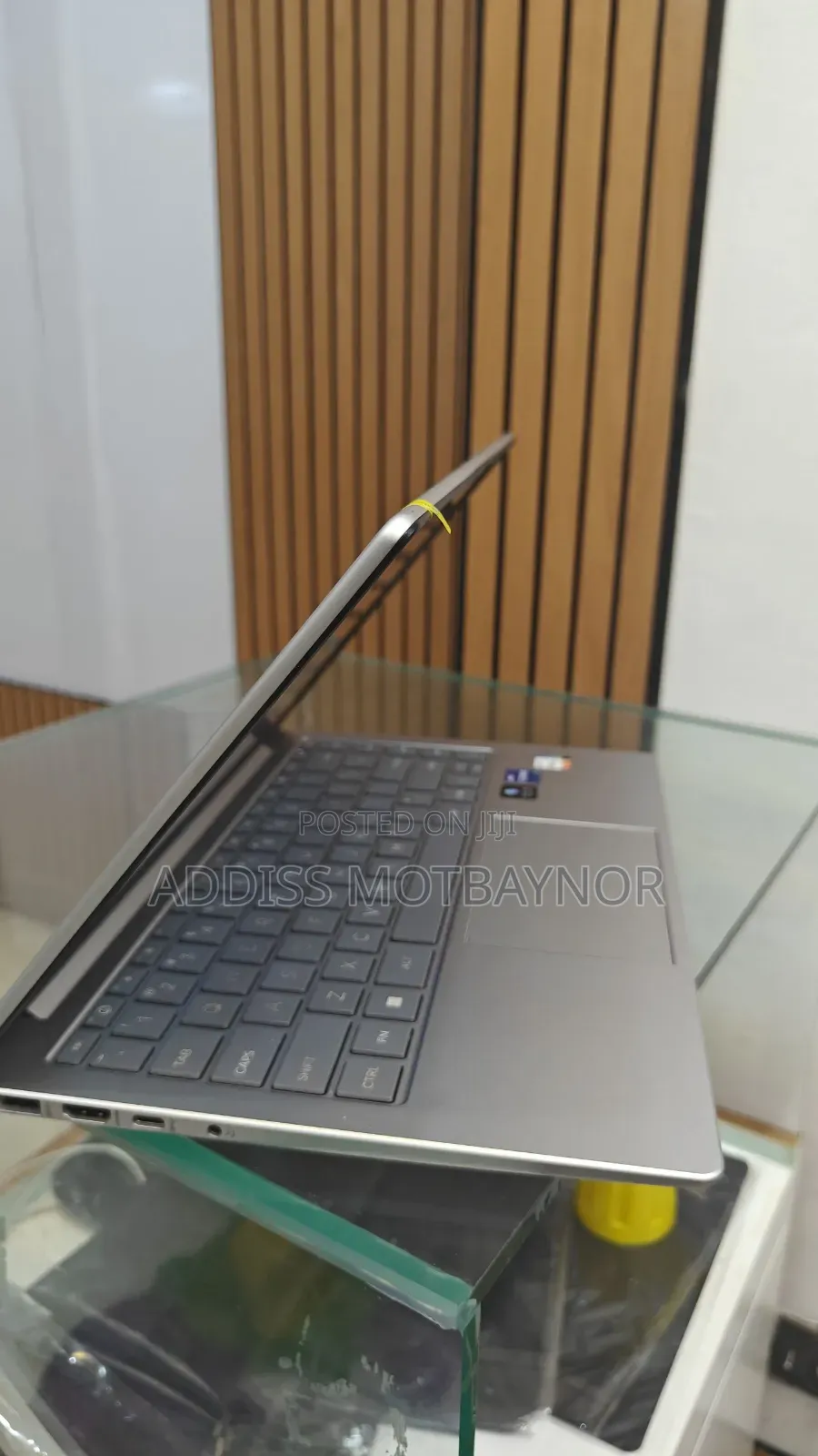 New Laptop HP Stream Notebook 16GB Intel Core I7 SSD 512GB