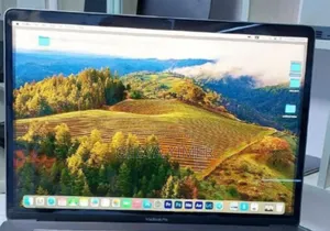 Photo - New Laptop Apple MacBook Pro 16GB Intel Core I7 SSD 512GB