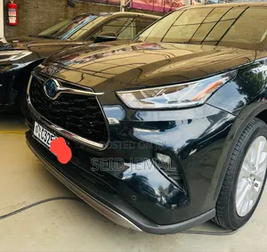 Photo - Toyota Highlander Hybrid 2022 Matt Black