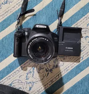 Photo - Canon E550 Camera