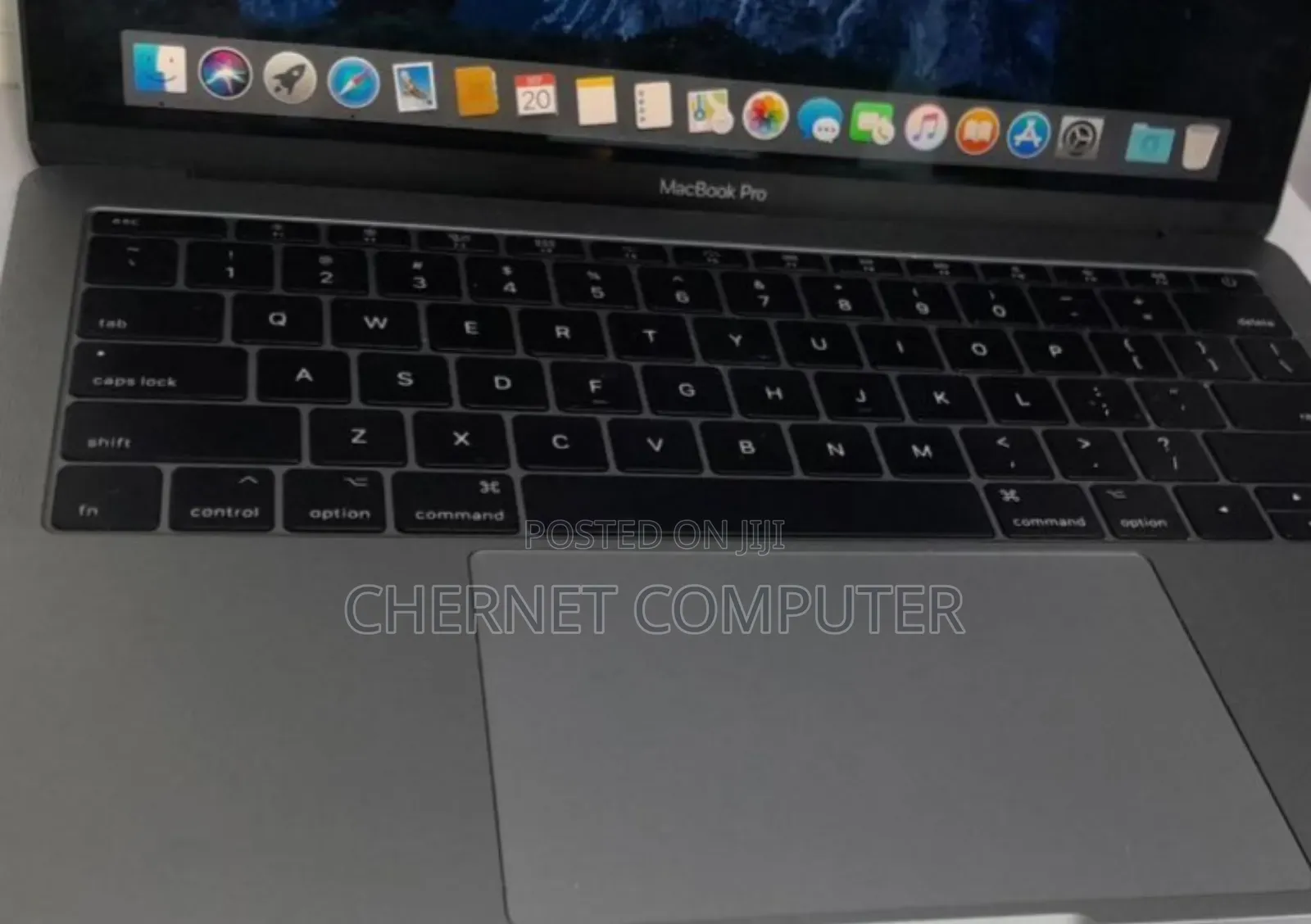 New Laptop Apple MacBook Pro 2017 8GB Intel Core I5 SSD 128GB