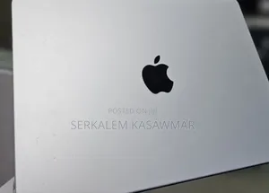 New Laptop Apple MacBook Pro 8GB Apple M3 SSD 512GB