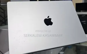 New Laptop Apple MacBook Pro 8GB Apple M3 SSD 512GB