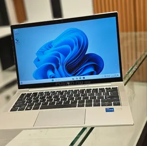 New Laptop HP EliteBook 830 G8 16GB Intel Core I7 SSD 512GB