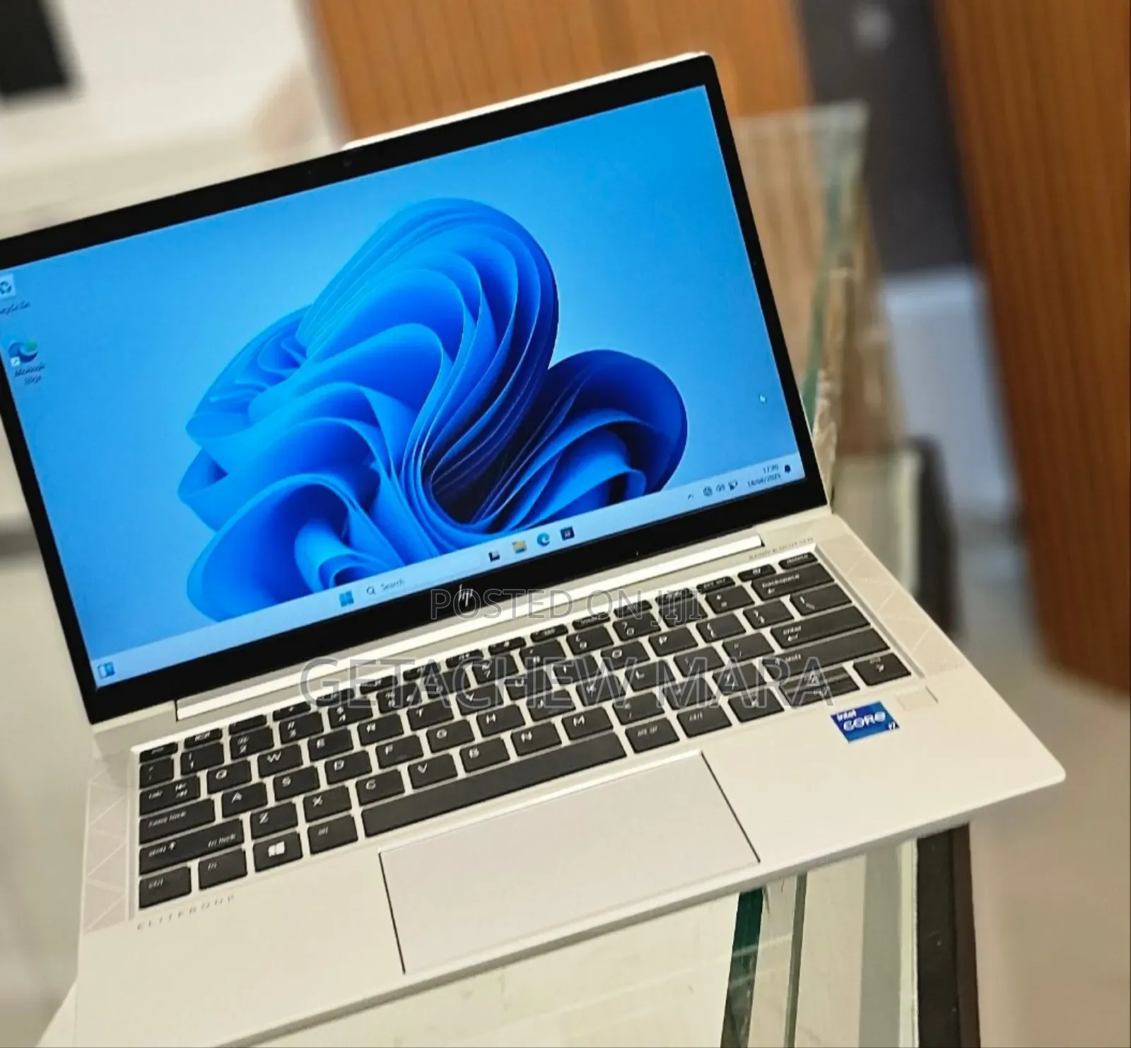 New Laptop HP EliteBook 830 G8 16GB Intel Core I7 SSD 512GB