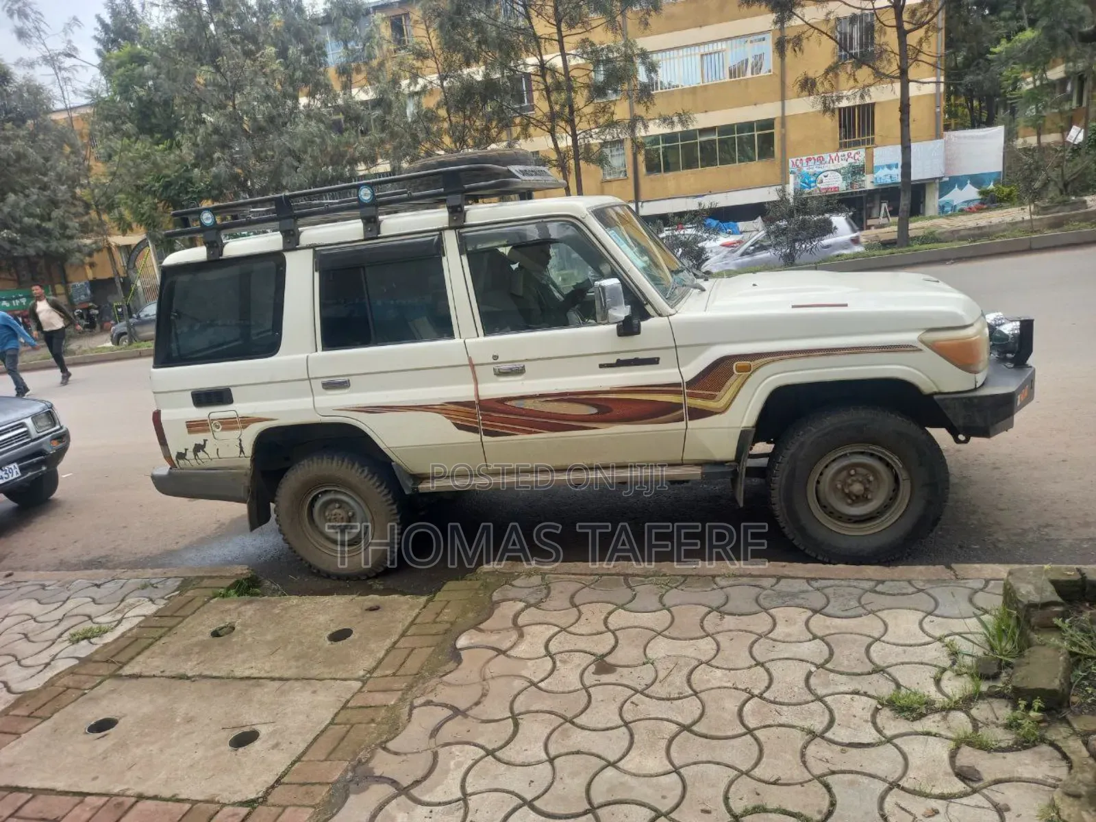 Toyota Land Cruiser 2009 White