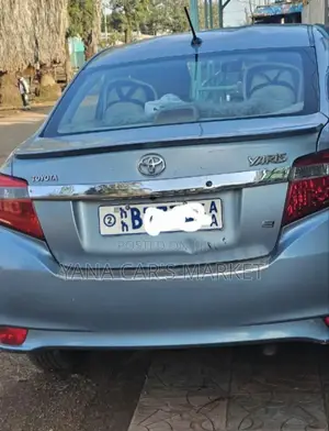 Toyota Yaris 2014 Blue