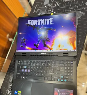 New Laptop MSI Crosshair 17 16GB Intel Core I7 SSD 1T