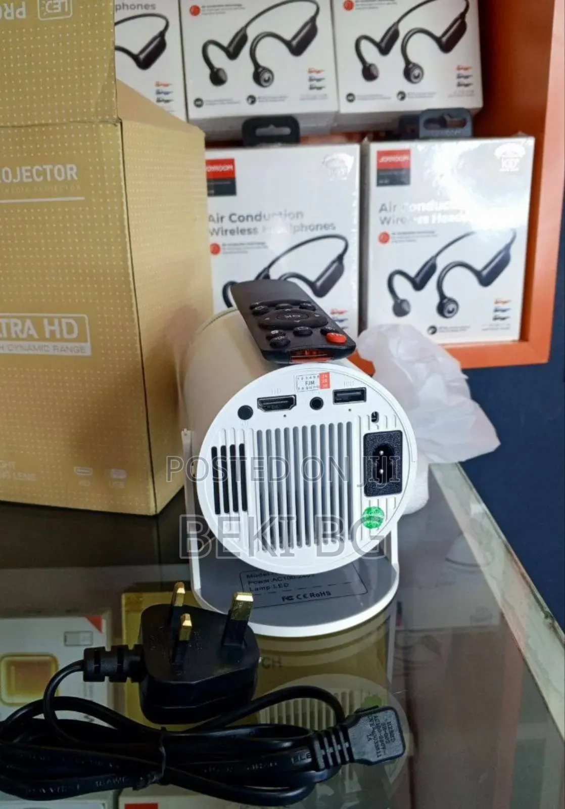 Hy 300 Portable Mini Projector