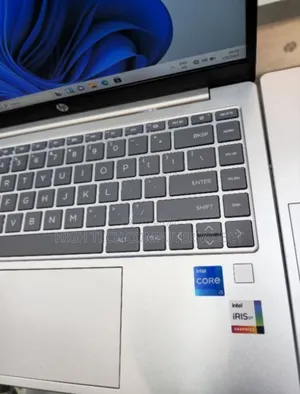 New Laptop HP 14-Dq1025cl 16GB Intel Core I5 SSD 1T