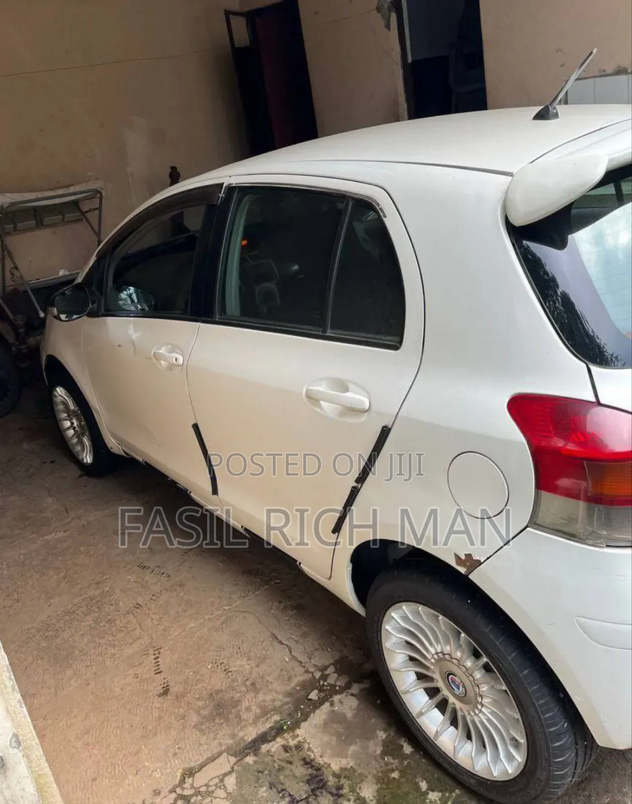 Toyota Yaris 2008 White