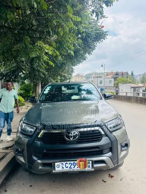 Toyota Hilux Revo Smart Cab Deisel 2.8 AWD 2022 Gray