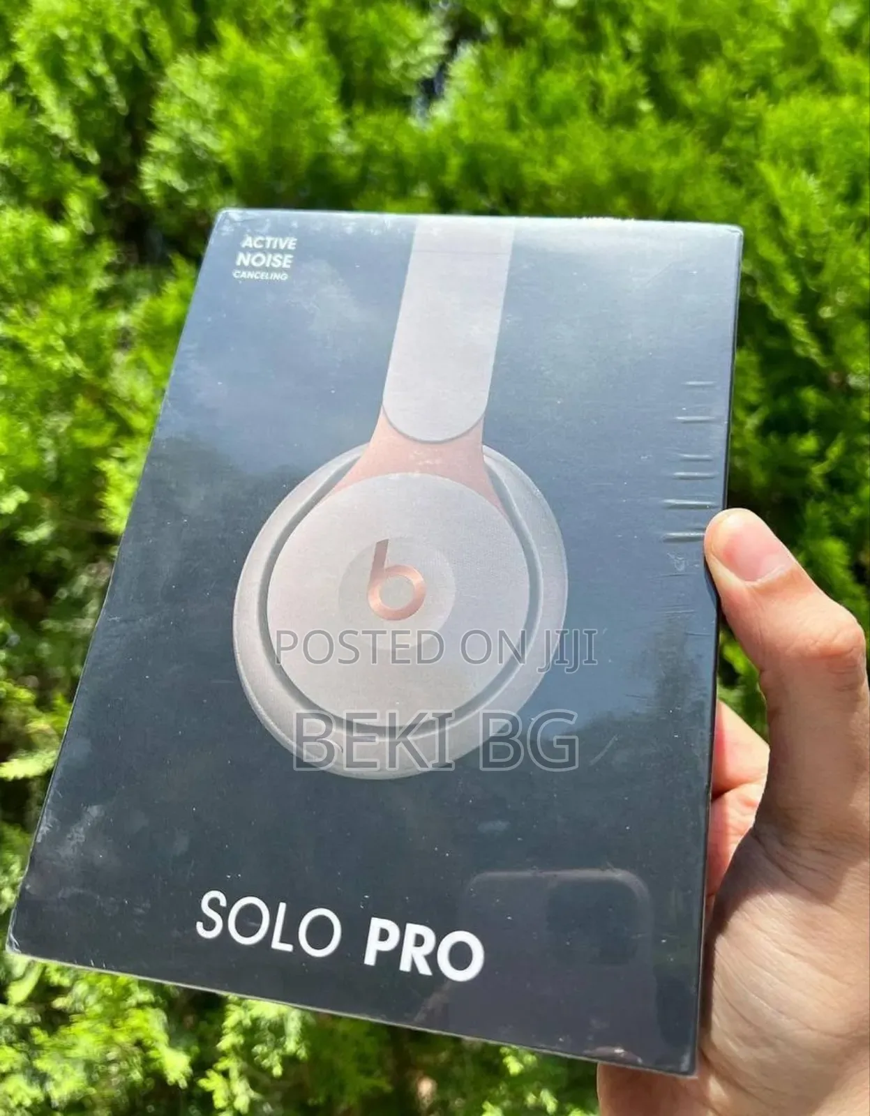 Beats Solo Pro Headset