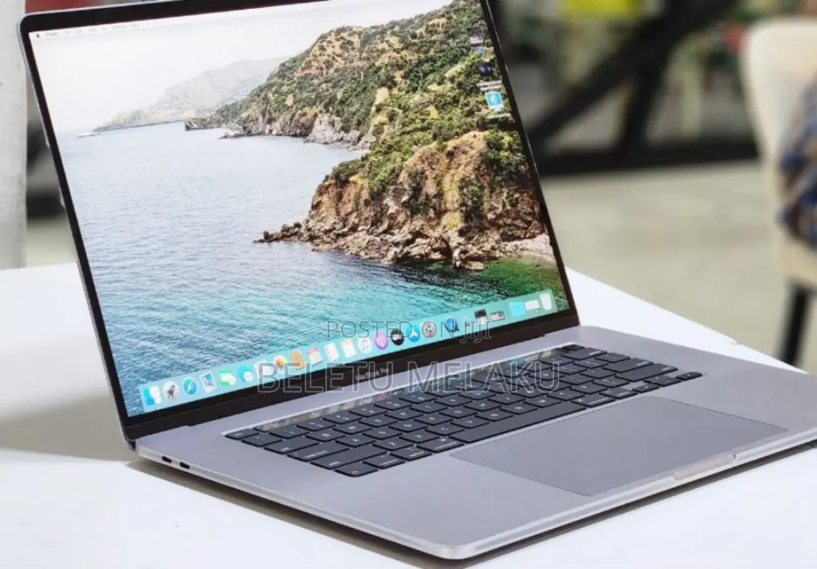 New Laptop Apple MacBook Pro 2019 32GB Intel Core I9 SSD 1T