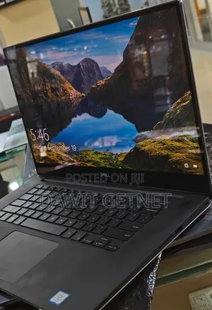 Photo - New Laptop Dell Precision 15 3520 16GB Intel Core I7 SSD 512GB