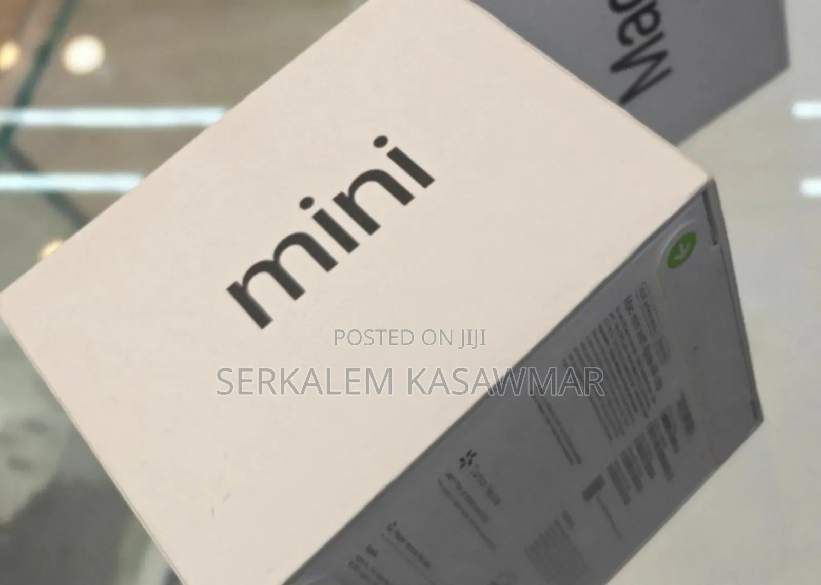 New Laptop Apple MacBook Pro 2024 M4 14-Inch 16GB Apple M4 SSD 256GB