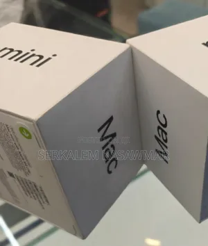 New Laptop Apple MacBook Pro 2024 M4 14-Inch 16GB Apple M4 SSD 256GB