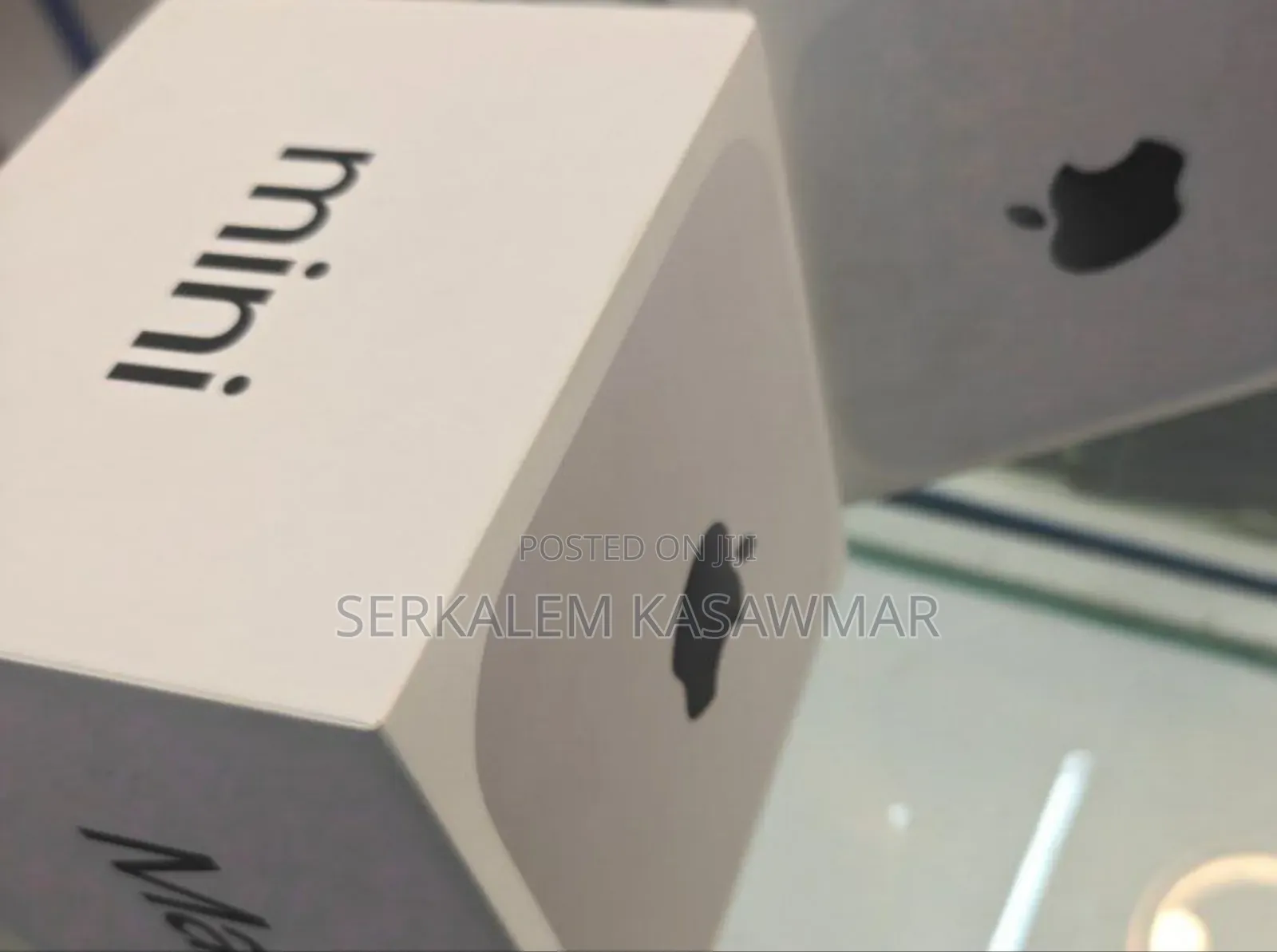 New Laptop Apple MacBook Pro 2024 M4 14-Inch 16GB Apple M4 SSD 256GB