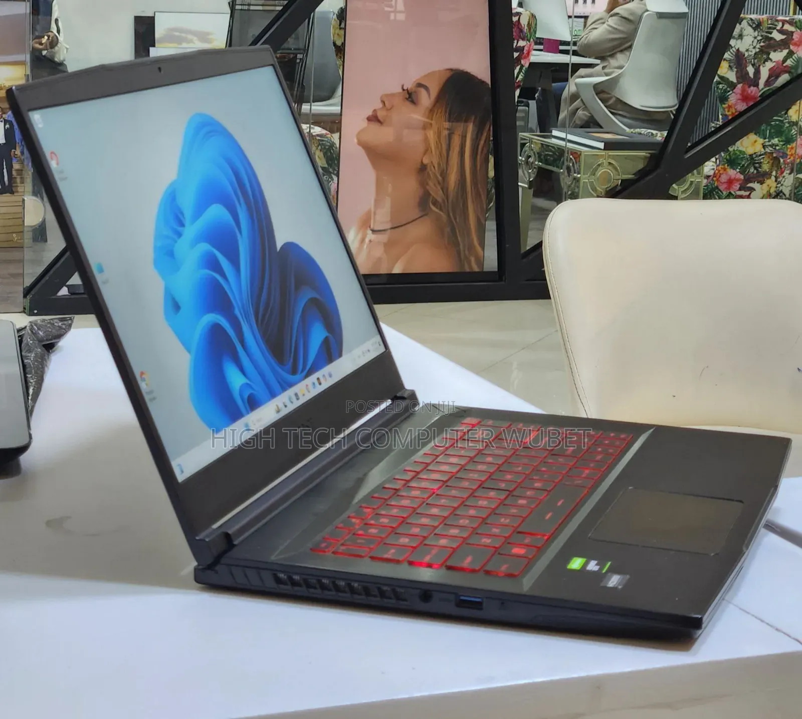 New Laptop MSI GF63 12GB Intel Core I5 SSD 512GB