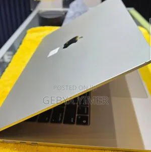 New Laptop Apple MacBook Air 2024 M3 15-Inch 16GB Apple M3 SSD 512GB