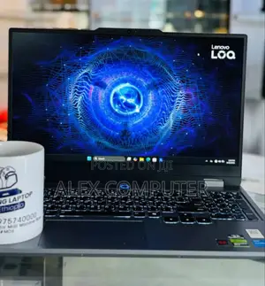 New Laptop Lenovo LOQ 15IRH8 20GB Intel Core I5 SSD 512GB