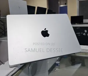 New Laptop Apple MacBook Pro 2023 M3 14-Inch 8GB Apple M3 SSD 512GB